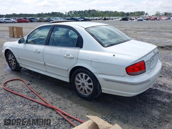 2005 Hyundai Sonata GLS with VIN KMHWF35H95A130784, listed as a IAAI auction lot 41936386 with 220,227 mi miles. Bid and sale history available at carsss.com. Image 3.