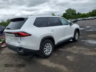 2024 Toyota Highlander XLE with VIN 5TDAAAB53RS064463, listed as a Copart auction lot 57293225 with 11,574 mi miles and Salvage title. Bid and sale history available at DreamBid. Image 3.