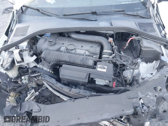 2012 Volvo S60 T5 z VIN YV1622FS7C2041060, wystawiony jako IAAI lot #41319044 z przebiegiem Nie podano mil oraz . Historia ofert i sprzedaży dostępna na DreamBid. Obrazek 10.