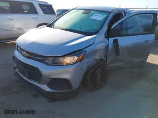 2018 Chevrolet Trax LS with VIN 3GNCJKSB9JL285975, listed as a IAAI auction lot 41644823 with 103,460 mi miles. Bid and sale history available at carsss.com. Image 6.