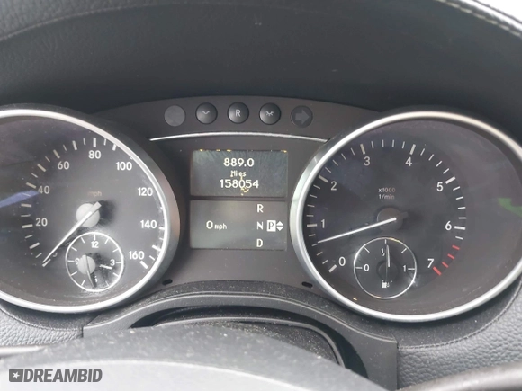 2009 Mercedes-Benz GL-Class 5.5L with VIN 4JGBF86E29A453158, listed as a IAAI auction lot 41919268 with 158,054 mi miles. Bid and sale history available at carsss.com. Image 7.