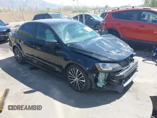 2016 Volkswagen Jetta Sport z VIN 3VWD17AJ1GM273774, wystawiony jako IAAI lot #42014184 z przebiegiem 87 969 mil mil oraz . Historia ofert i sprzedaży dostępna na DreamBid. Obrazek 1.