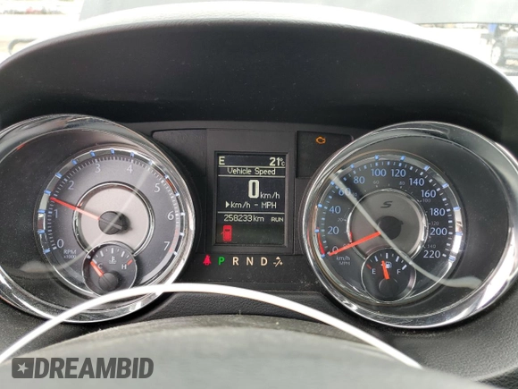 2014 Chrysler Town & Country S with VIN 2C4RC1HG6ER361073, listed as a Copart auction lot 55786985 with 258,233 mi miles and Clean Title. Bid and sale history available at DreamBid. Image 9.
