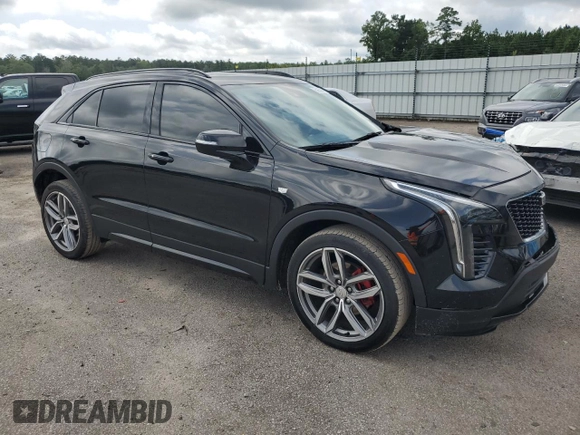 2021 Cadillac XT4 FWD Sport with VIN 1GYFZER42MF024204, listed as a Copart auction lot 63955904 with 31,262 mi miles and Salvage Title. Bid and sale history available at DreamBid. Image 4.