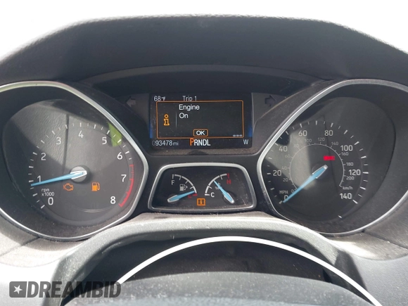 2017 Ford Focus SE z VIN 1FADP3F23HL313857, wystawiony jako IAAI lot #42181530 z przebiegiem 93 478 mil mil oraz . Historia ofert i sprzedaży dostępna na DreamBid. Obrazek 7.