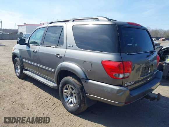 2005 Toyota Sequoia SR5 with VIN 5TDBT44A05S245220, listed as a IAAI auction lot 41674349 with 112,000 mi miles and . Bid and sale history available at DreamBid. Image 3.