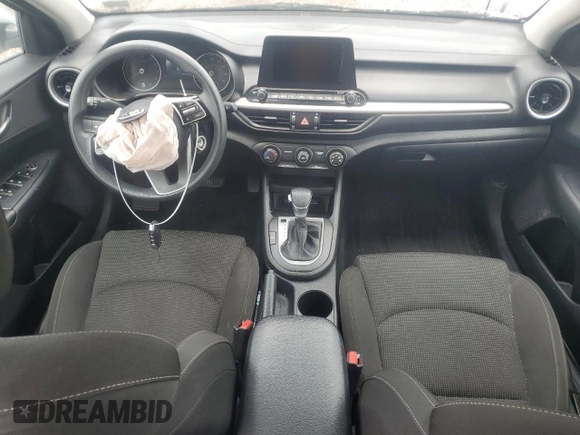 2021 Kia Forte LXS z VIN 3KPF24AD5ME334549, wystawiony jako Copart lot #57179825 z przebiegiem 43 544 mil mil oraz Szkoda całkowita • Salvage title. Historia ofert i sprzedaży dostępna na DreamBid. Obrazek 8.
