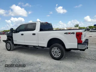 2019 Ford F-250 XL with VIN 1FT7W2BT6KED74084, listed as a Copart auction lot 62181815 with 113,591 mi miles and Non repairable. Bid and sale history available at DreamBid. Image 2.