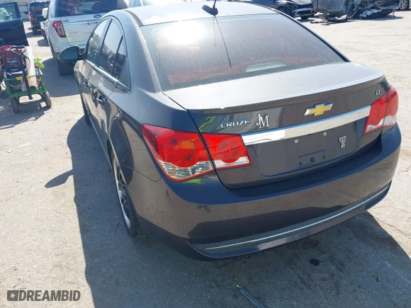 2015 Chevrolet Cruze LT with VIN 1G1PE5SB0F7253355, listed as a IAAI auction lot 41992242 with 1 mi miles. Bid and sale history available at carsss.com. Image 3.