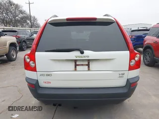 2005 Volvo XC90 with VIN YV1CZ852051198196, listed as a IAAI auction lot 41572567 with 154,881 mi miles and . Bid and sale history available at DreamBid. Image 17.