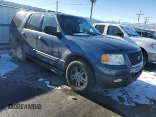 2004 Ford Expedition XLT with VIN 1FMPU16W24LB62877, listed as a Copart auction lot 88953725 with 154,748 mi miles and Salvage Title. Bid and sale history available at carsss.com. Image 4.