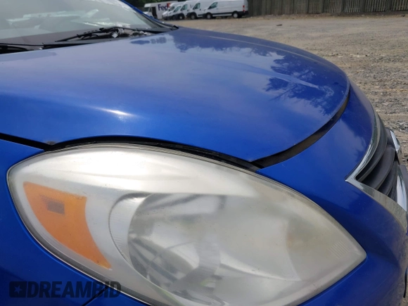 2013 Nissan Versa SV with VIN 3N1CN7AP0DL846613, listed as a IAAI auction lot 42461000 with 179,909 mi miles and . Bid and sale history available at DreamBid. Image 6.