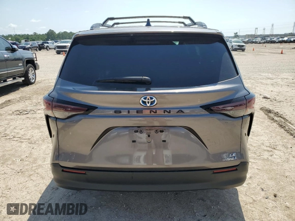 2024 Toyota Sienna LE z VIN 5TDKRKEC0RS186405, wystawiony jako Copart lot #56057695 z przebiegiem 36 184 mil mil oraz Szkoda całkowita • Salvage title. Historia ofert i sprzedaży dostępna na DreamBid. Obrazek 6.