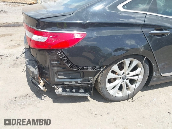 2012 Hyundai Azera with VIN KMHFG4JG2CA133104, listed as a IAAI auction lot 42562933 with Not provided miles and . Bid and sale history available at DreamBid. Image 17.
