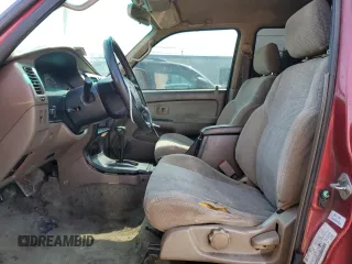 2000 Toyota 4Runner SR5 z VIN JT3GN86R1Y0155208, wystawiony jako Copart lot #53730605 z przebiegiem 220 701 mil mil oraz Szkoda całkowita • Salvage title. Historia ofert i sprzedaży dostępna na DreamBid. Obrazek 7.