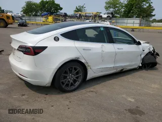 2020 Tesla Model 3 Long Range z VIN 5YJ3E1EB4LF744477, wystawiony jako Copart lot #59518595 z przebiegiem 127 805 mil mil oraz Czysty tytuł • Clean title. Historia ofert i sprzedaży dostępna na DreamBid. Obrazek 3.
