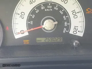 2007 Toyota FJ Cruiser with VIN JTEBU11F270030712, listed as a IAAI auction lot 42076564 with 265,000 mi miles. Bid and sale history available at carsss.com. Image 15.