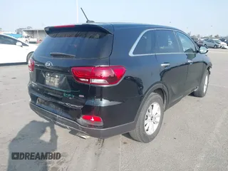 2019 Kia Sorento LX with VIN 5XYPG4A30KG583001, listed as a IAAI auction lot 41225400 with 77,881 mi miles. Bid and sale history available at carsss.com. Image 4.