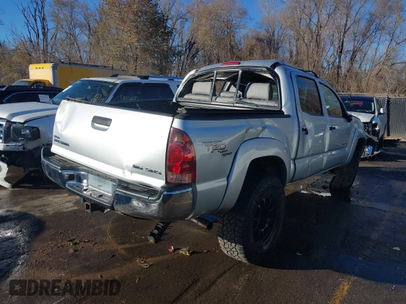 2008 Toyota Tacoma z VIN 5TELU42NX8Z519344, wystawiony jako IAAI lot #41018446 z przebiegiem 283 409 mil mil oraz . Historia ofert i sprzedaży dostępna na DreamBid. Obrazek 4.