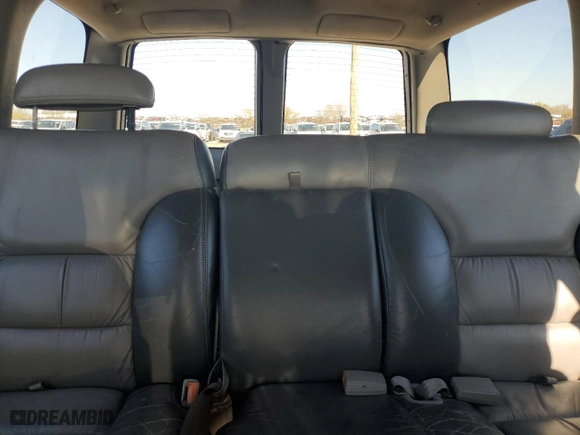 2000 Chevrolet Tahoe Limited with VIN 1GNEC13R4YR141259, listed as a Copart auction lot 85578904 with 195,944 mi miles and Salvage Title. Bid and sale history available at carsss.com. Image 10.