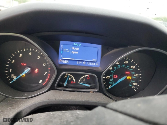 2013 Ford Focus SE with VIN 1FADP3F25DL128574, listed as a Copart auction lot 52548144 with 123,764 mi miles and Salvage Title. Bid and sale history available at carsss.com. Image 9.