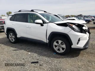 2019 Toyota RAV4 XLE with VIN 2T3P1RFV4KW082946, listed as a Copart auction lot 49841075 with 80,637 mi miles and Salvage Title. Bid and sale history available at carsss.com. Image 4.