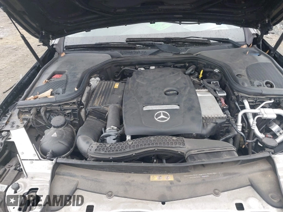 2017 Mercedes-Benz E 300 Luxury with VIN WDDZF4KB2HA226841, listed as a IAAI auction lot 41186359 with 70,531 mi miles and . Bid and sale history available at carsss.com. Image 10.