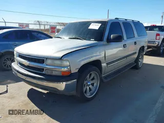 2004 Chevrolet Suburban LS with VIN 3GNEC16Z54G326412, listed as a IAAI auction lot 41270301 with 1 mi miles. Bid and sale history available at carsss.com. Image 2.