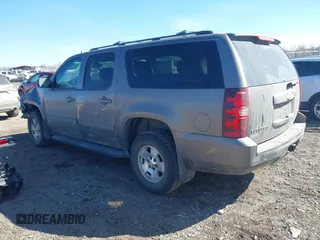 2011 Chevrolet Suburban LT with VIN 1GNSKJE34BR335361, listed as a IAAI auction lot 41736341 with 170,422 mi miles. Bid and sale history available at carsss.com. Image 3.