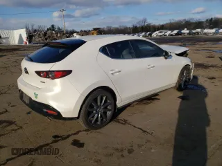 2019 Mazda Mazda3 Hatchback w/Preferred Pkg with VIN JM1BPBMM6K1122341, listed as a Copart auction lot 45672615 with 90,930 mi miles and Salvage Title. Bid and sale history available at carsss.com. Image 3.