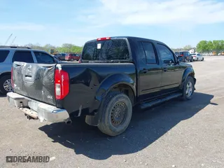 2011 Nissan Frontier PRO-4X with VIN 1N6AD0EV5BC444180, listed as a IAAI auction lot 41943975 with 73,435 mi miles. Bid and sale history available at carsss.com. Image 4.