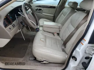 2001 Lincoln Town Car Executive z VIN 1LNHM81W91Y729914, wystawiony jako Copart lot #41593085 z przebiegiem 144 950 mil mil oraz Czysty tytuł • Clean title. Historia ofert i sprzedaży dostępna na DreamBid. Obrazek 7.