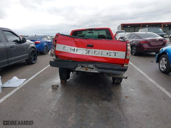 1997 Chevrolet C/K 1500 with VIN 1GCEC19RXVE156464, listed as a IAAI auction lot 41472849 with 135,130 mi miles. Bid and sale history available at carsss.com. Image 16.
