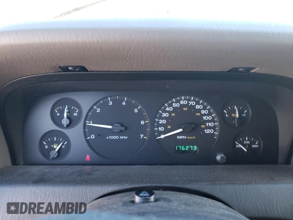2004 Jeep Grand Cherokee Laredo z VIN 1J4GX48N14C435481, wystawiony jako Copart lot #87855975 z przebiegiem 176 273 mil mil oraz Szkoda całkowita • Salvage title. Historia ofert i sprzedaży dostępna na DreamBid. Obrazek 9.