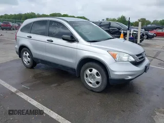 2011 Honda CR-V LX z VIN 5J6RE3H33BL037581, wystawiony jako IAAI lot #42247558 z przebiegiem 121 284 mil mil oraz . Historia ofert i sprzedaży dostępna na DreamBid. Obrazek 1.