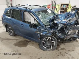 2025 Subaru Forester Limited с VIN JF2SLDRC5SH428253, выставлен на аукционе IAAI как лот 41836436 с пробегом 7 270 миль миль и . История ставок и продаж доступна на DreamBid. Изображение 1.