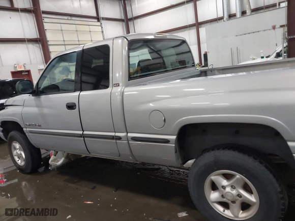 1999 Dodge Ram 1500 with VIN 1B7HF13Z1XJ547042, listed as a IAAI auction lot 41480882 with 101,270 mi miles. Bid and sale history available at carsss.com. Image 15.