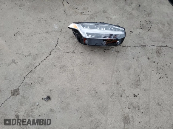 2025 Volvo XC90 Plug-In Hybrid Ultra z VIN YV4H60PF3S1312691, wystawiony jako Copart lot #51518005 z przebiegiem Nie podano mil oraz Szkoda całkowita • Salvage title. Historia ofert i sprzedaży dostępna na DreamBid. Obrazek 15.