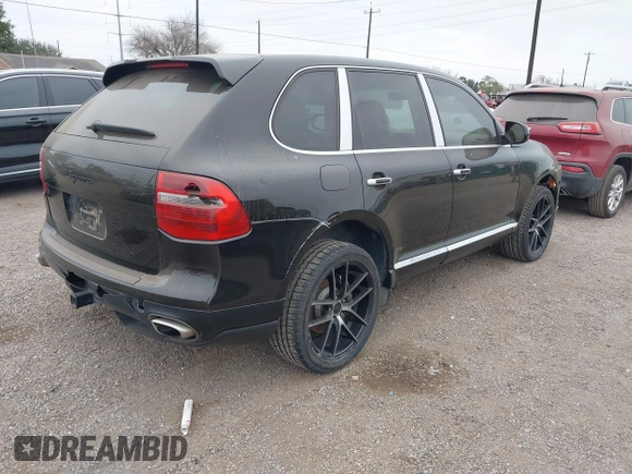 2010 Porsche Cayenne z VIN WP1AA2AP3ALA01666, wystawiony jako IAAI lot #41621362 z przebiegiem 180 966 mil mil oraz . Historia ofert i sprzedaży dostępna na DreamBid. Obrazek 4.