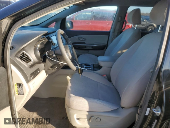 2021 Kia Sedona LX with VIN KNDMB5C12M6668527, listed as a Copart auction lot 84026154 with 165,585 mi miles and Salvage Title. Bid and sale history available at carsss.com. Image 7.