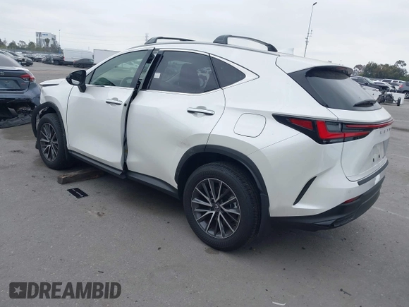 2025 Lexus NX 250 z VIN JTJADCAZ0S2016372, wystawiony jako IAAI lot #42254626 z przebiegiem 7 339 mil mil oraz . Historia ofert i sprzedaży dostępna na DreamBid. Obrazek 3.