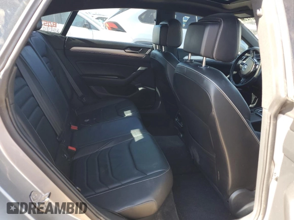2019 Volkswagen Arteon SEL Premium R-Line z VIN WVWTR7AN8KE000839, wystawiony jako Copart lot #73440123 z przebiegiem 76 316 mil mil oraz . Historia ofert i sprzedaży dostępna na DreamBid. Obrazek 10.
