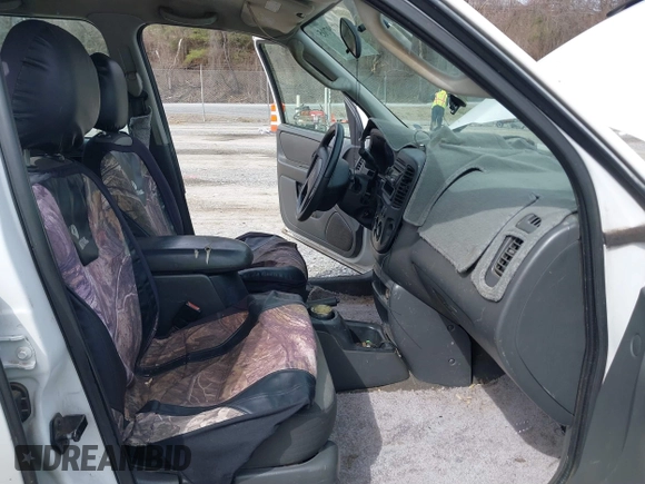 2004 Ford Escape XLS with VIN 1FMYU021X4DA08369, listed as a IAAI auction lot 41749705 with 235,852 mi miles and . Bid and sale history available at DreamBid. Image 5.