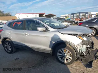 2017 Nissan Rogue Sport SV with VIN JN1BJ1CP8HW036325, listed as a IAAI auction lot 41334951 with 255,527 mi miles. Bid and sale history available at carsss.com. Image 14.