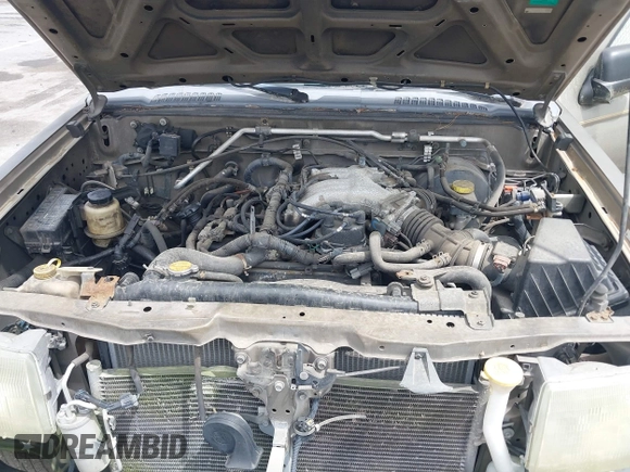 2001 Nissan Xterra XE z VIN 5N1ED28T51C588588, wystawiony jako IAAI lot #41950312 z przebiegiem 258 890 mil mil oraz . Historia ofert i sprzedaży dostępna na DreamBid. Obrazek 10.