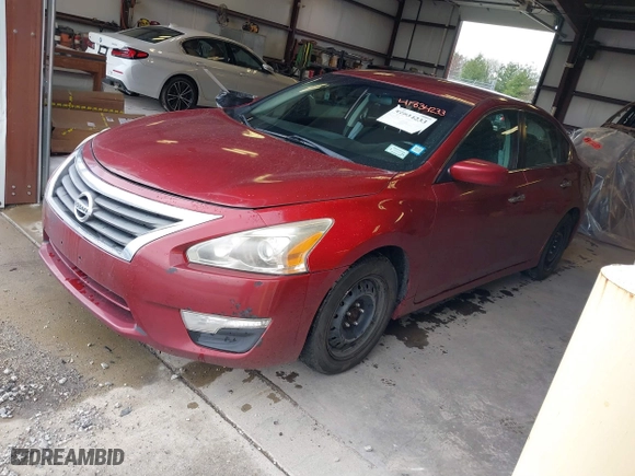 2015 Nissan Altima 2.5 with VIN 1N4AL3AP7FC242645, listed as a IAAI auction lot 41834233 with 191,725 mi miles. Bid and sale history available at carsss.com. Image 2.