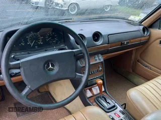 1984 Mercedes-Benz 300 with VIN WDBAB53A5EA022012, listed as a Copart auction lot 56141945 with 114,089 mi miles and Clean Title. Bid and sale history available at DreamBid. Image 9.