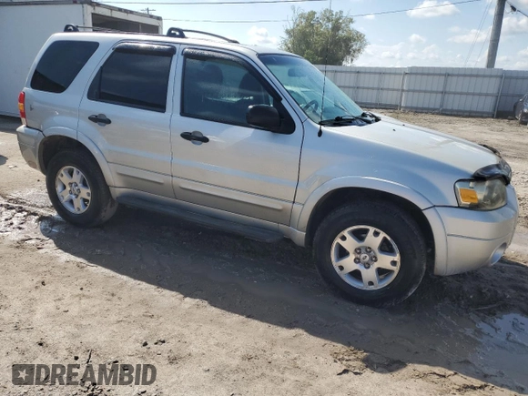 2007 Ford Escape XLT with VIN 1FMYU03137KB70360, listed as a Copart auction lot 70698654 with 114,353 mi miles and Non Repairable. Bid and sale history available at carsss.com. Image 4.