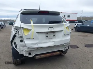 2013 Hyundai Tucson GLS with VIN KM8JU3AC5DU693550, listed as a IAAI auction lot 41919615 with 202,517 mi miles. Bid and sale history available at carsss.com. Image 16.