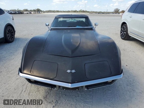 1969 Chevrolet Corvette z VIN 194379S728674, wystawiony jako Copart lot #77126284 z przebiegiem Nie podano mil oraz Szkoda całkowita • Salvage title. Historia ofert i sprzedaży dostępna na DreamBid. Obrazek 5.